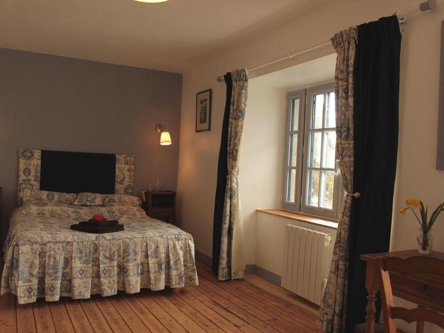 Vakantiehuis La Petite Aze Saint-Coulomb